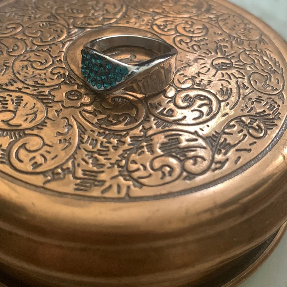 Aqua Blue Stones Swirl Ring